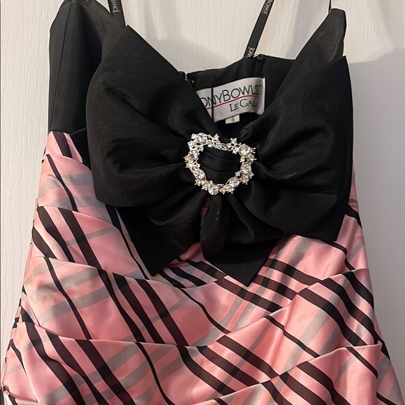 Tony Bowls Pink and Black Prom Sundress - Picture 2 of 5